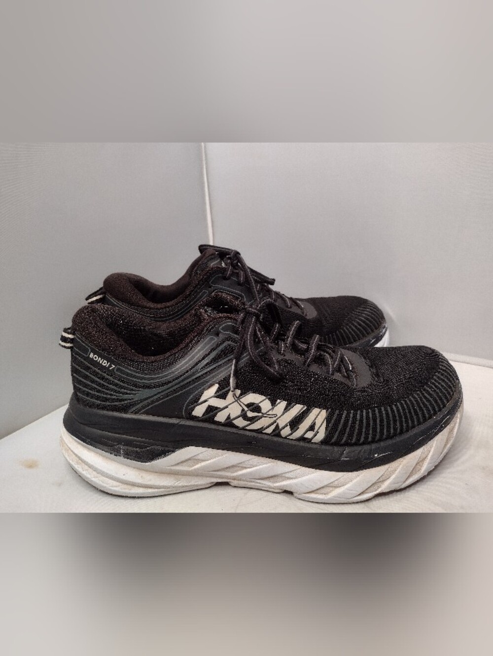 Hoka One One Bondi 7 Black 7D Wide Running Shoes Sneakers Women’s YY